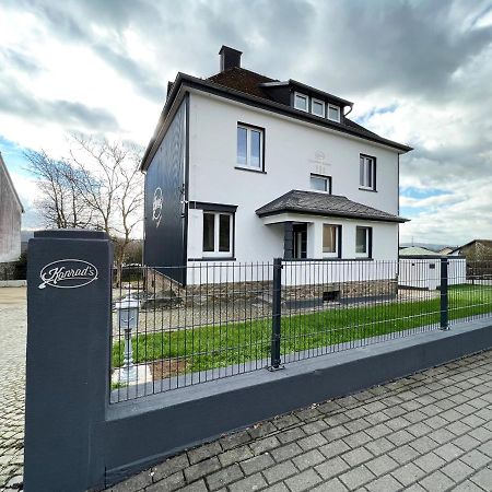 Konrads Pension Solms-Oberbiel Exteriör bild